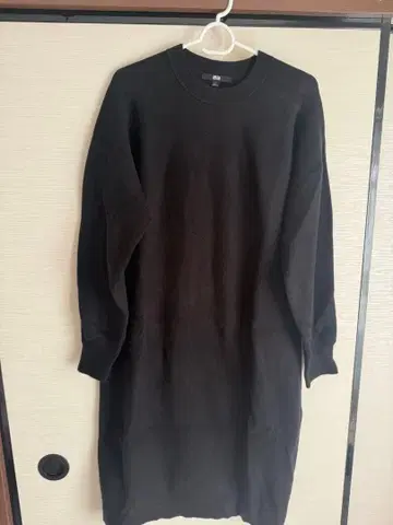 블랙 긴팔 니트 원피스