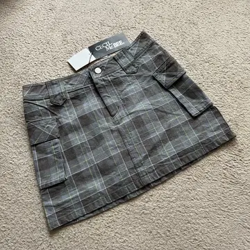 미사용 택 포함 세실 맥비 카고 미니 스커트 체크