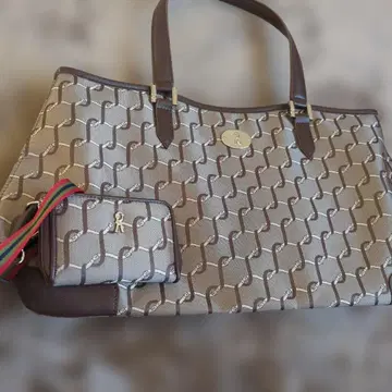 로베르타 디 카메리노 토트백 & 멀티 지갑