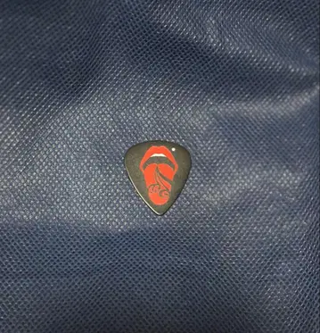 Acid Black Cherry 피크