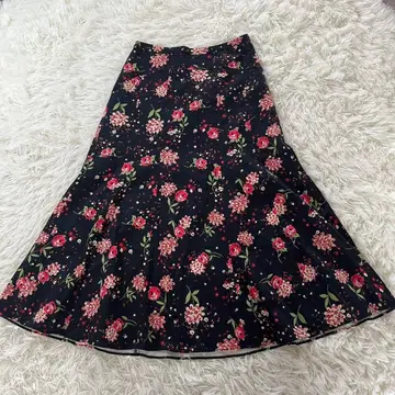 로라 애슐리 플라워 프린트 플레어 스커트 무릎 기장