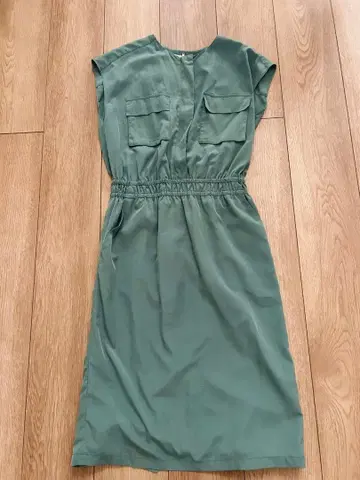 Urban Research 슬리브리스 원피스 올리브 그린