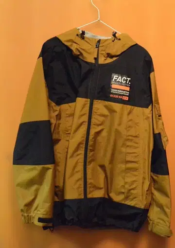 FACT. ADSR 나일론 자켓 브라운/블랙