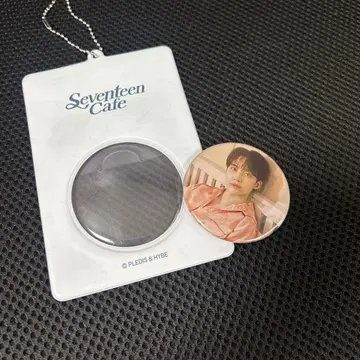 Seventeen Cafe 캔뱃지 케이스 포함
