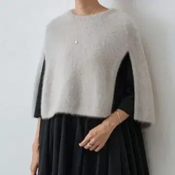 비어즐리 퍼 니트 판초