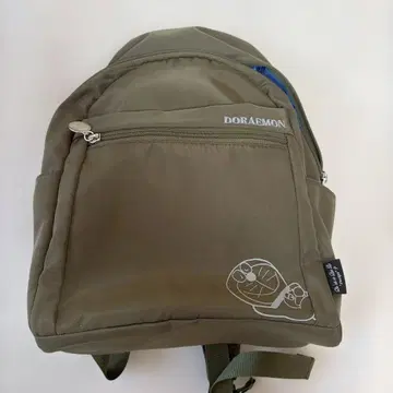 도라에몽 올리브 그린 백팩