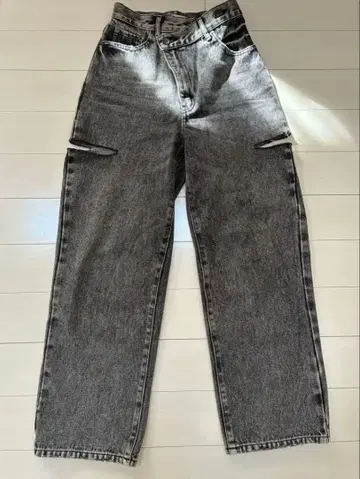 COCODEAL 코코딜 리메이크 허리 컷오프 데님