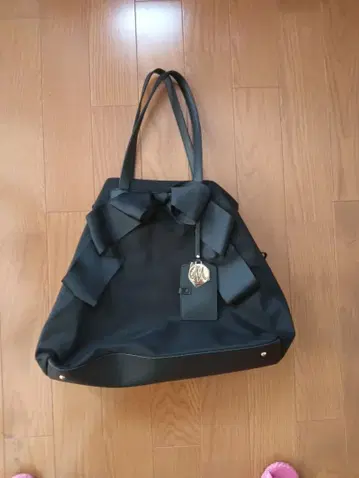 엠즈 그레이시 리본 악센트 블랙 백