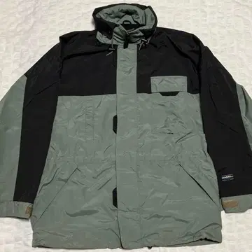 화이트 시에라 마운틴 자켓