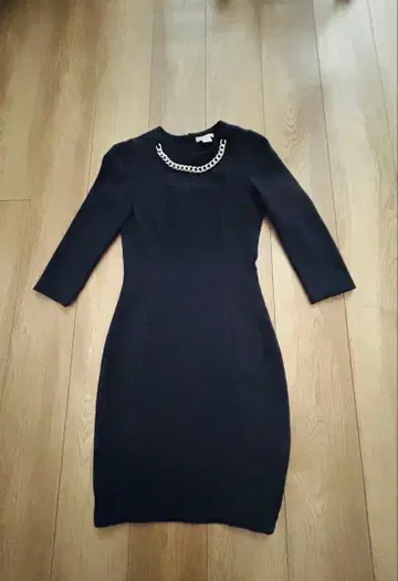 네이비 타이트 드레스 S 체인 포함