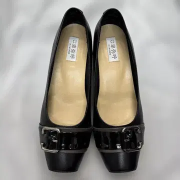 히미코 펌프스 블랙