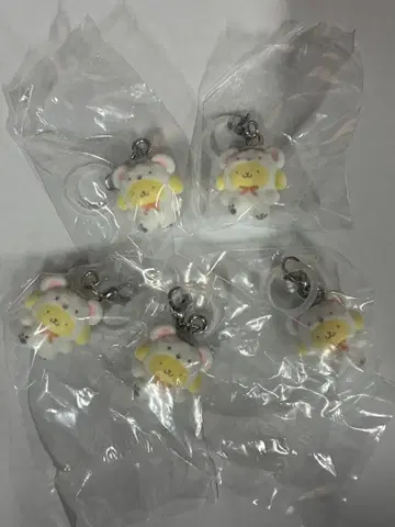 산리오 캐릭터즈 메지루시 액세서리 후와후와 스노우 가챠 폼폼푸린