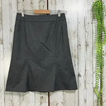 언타이틀 새상품급 일본제 스커트 무릎 기장 타이트 그레이 [2] 울 혼방