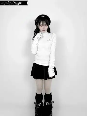 dimmoire 러플 니트탑 화이트