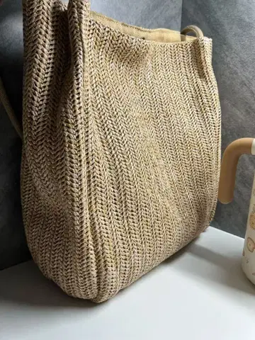 뜨개질 디자인 베이지 숄더백