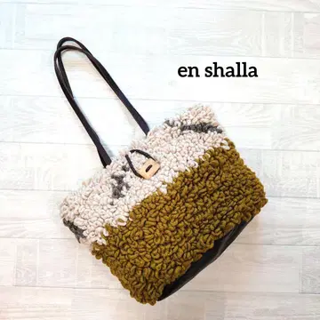 en shalla 엔라 루프 니트 바이컬러 토트백