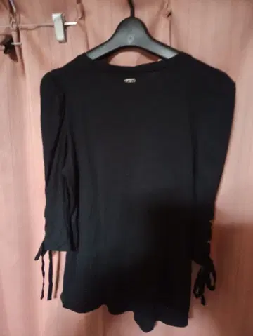 GUESS 게스 블랙 뜨개질 긴팔 T셔츠