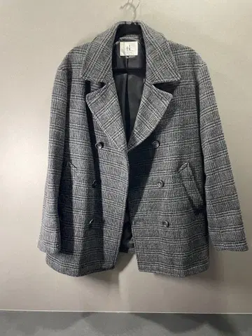 tk. 체크 무늬 더블 브레스트 자켓