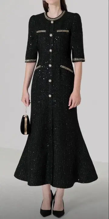 Leja 라메 혼방 트위드 머메이드 실루엣 롱 기장 드레스 원피스