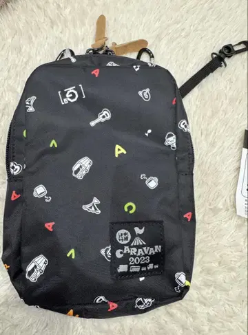 수요일 어떻게 될까 캐러밴 파우치 [G9] 블랙