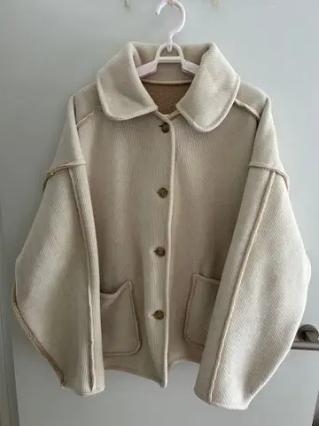 카라 부착 리버서블 코듀로이 보아 자켓