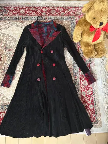 스타일리시 PLEATSPLEATS풍 리버서블 롱 코트 블랙 레드