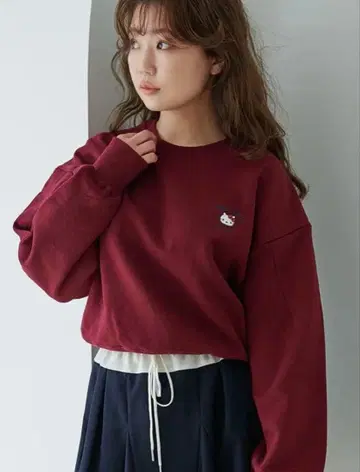 새상품 SNIDEL 헬로키티 크롭 맨투맨