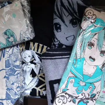 하츠네 미쿠 굿즈 세트