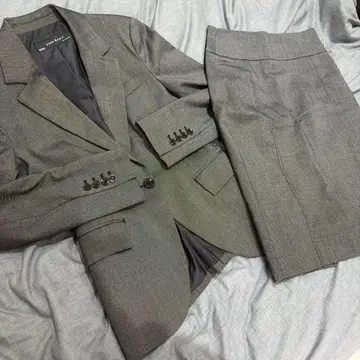 ZARA BASIC 그레이 수트 M 사이즈 스커트 포함 4