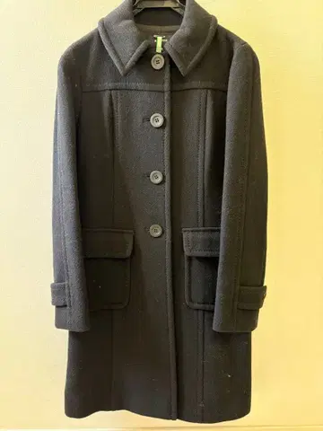 MACPHEE 맥피 투모로우랜드 네이비 컬러 코트 38