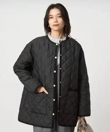 Traditional Weatherwear 퀼팅 미들 코트