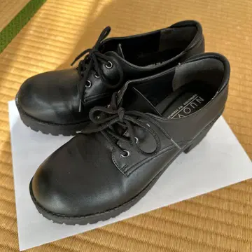NIUOVO 블랙 L 사이즈 레이스업 슈즈 통굽 부츠