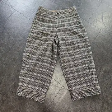 HIROKO KOSHINO 체크 7부 기장 팬츠 히로코코시노 38M