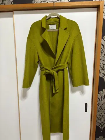 올리브 그린 롱 코트 벨트 포함