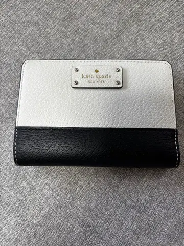 케이트 스페이드 접이식 지갑 화이트/블랙