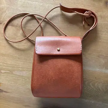 SAFUJI 브라운 가죽 숄더백