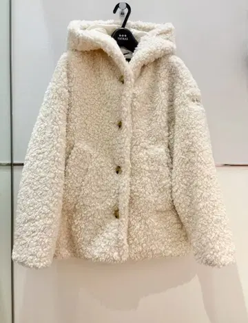 타트라스 PEDARA 아이보리