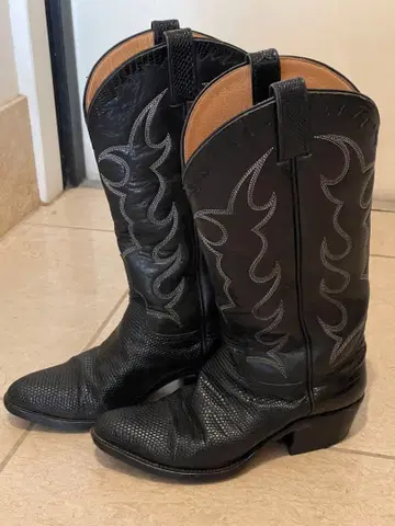 블랙 가죽 웨스턴 부츠