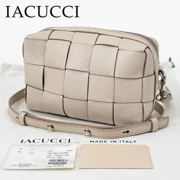 정가 6만 [거의 미사용] 이아쿠치 벨타 XS 미니 숄더백 아이보리