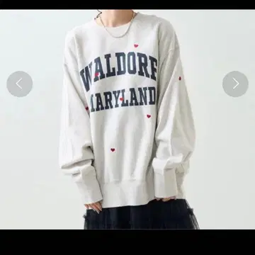 FREAK'S STORE 하트 자수 로고 맨투맨