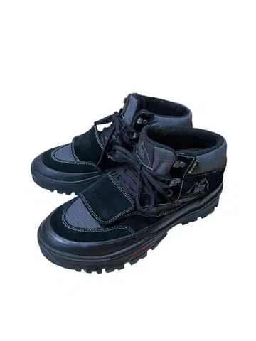 미사용 새상품 VANS MTE GORE-TEX BLACK 27.5cm
