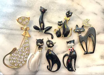 다양한 고양이 브로치 7개 세트