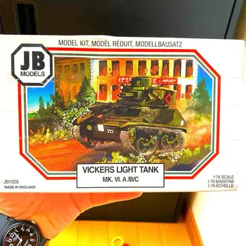 Vickers Light Tank MK. VI A/B/C 1/76 탱크