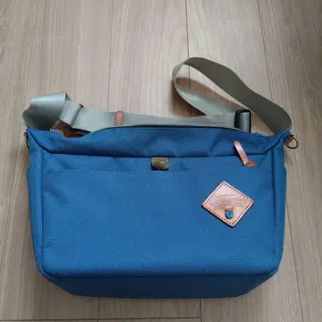 Heart Made Factory 숄더백 터콰이즈 블루