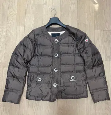 더블 스탠다드 클로징 브라운 다운 자켓 단추식