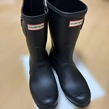 HUNTER 블랙 장화 버클 포함