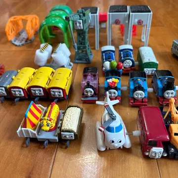 캡슐 프라레일 토마스 등