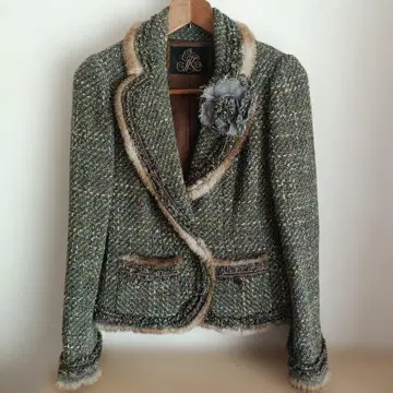 이타리야 트위드 자켓 플라워 퍼 코사지 부착 7호