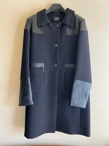 안야 힌드마치 블랙 코트