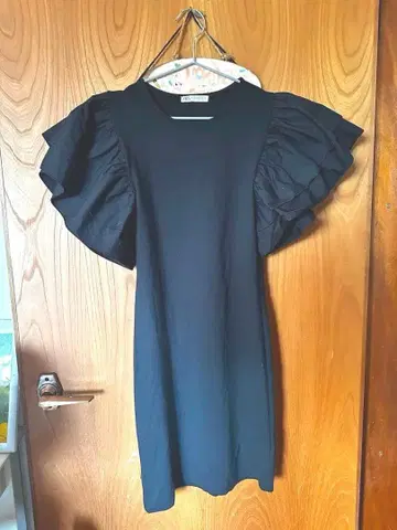 ZARA 블랙 미니 원피스 M